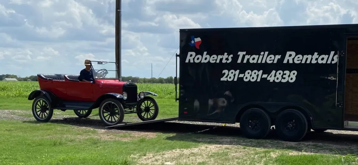 Onyx enclosed trailer thumbnail 3 - Secure cargo trailer rental